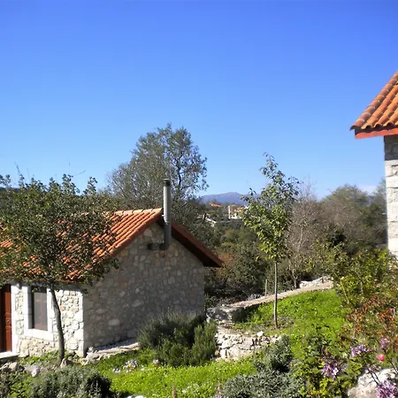 Сasa de vacaciones Arcadian Stone House In A Quiet Landscape, Leonidion
